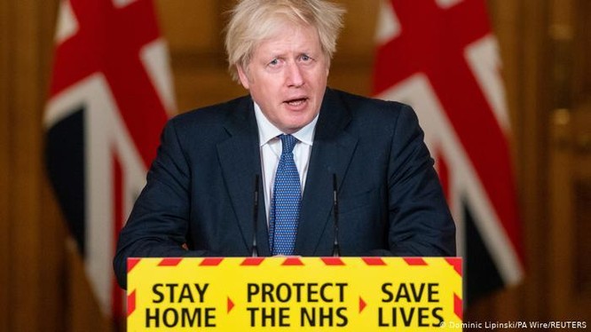 Thủ tướng Anh Boris Johnson cho rằng dịch bệnh COVID-19 khởi nguồn từ Vũ Hán (Ảnh: Reuters).