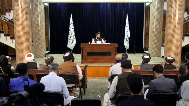 Ngày 21/9, Taliban tổ chức họp báo quốc tế thông báo về một số vấn đề quan trọng (Ảnh: Dwnews).