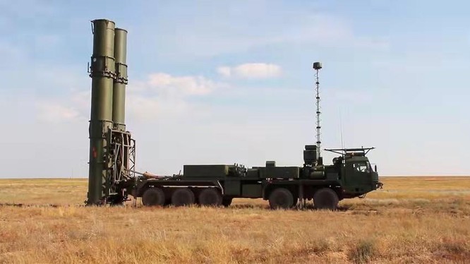 Hệ thống tên lửa phòng không S-500 của Nga mới được đưa vào trang bị (Ảnh: Sohu).
