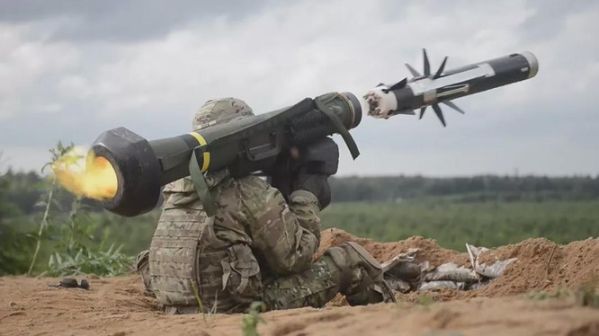 Mỹ sẽ cung cấp thêm tên lửa chống tăng Javelin cho Ukraine để đối phó "cuộc tấn công" của quân đội Nga (Ảnh: Đông Phương).
