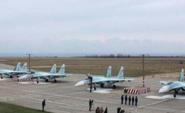 Các máy bay chiến đấu Nga ở sân bay Belbeck (Ảnh: Đông Phương).