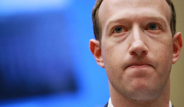 Mất đứt 71 tỷ USD chỉ sau 1 năm, Mark Zuckerberg là tỷ phú thiệt hại thê thảm nhất (Ảnh: 163.com).