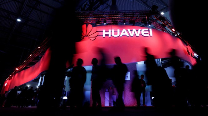 Huawei trở thành mục tiêu chỉ trích của 4 trên 5 quốc gia thuộc liên minh tình báo Five Eyes. Ảnh: FT