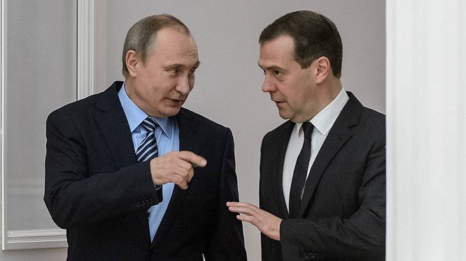 Cặp đôi Putin và Medvedev