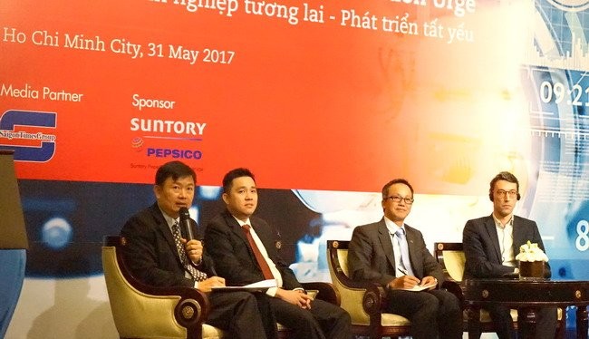 Các chuyên gia trong ngành nhận định, cách mạng công nghiệp 4.0 đã bắt đầu nhưng nhiều doanh nghiệp Việt Nam chỉ mới bắt đầu vào 3.0. Ảnh: MT