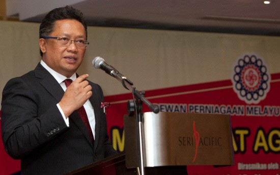 Bộ trưởng Phủ Thủ tướng Malaysia Seri Abdul Rahman Dahlan 