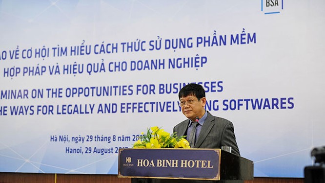 Ông Trần Văn Minh, Phó Chánh Thanh tra Bộ Văn hóa Thể thao & Du lịch phát biểu tại hội thảo về bản quyền phần mềm diễn ra ngày 29/8 tại Hà Nội.
