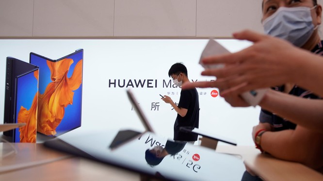 Doanh thu Huawei tăng trưởng bất chấp sức ép từ Mỹ. Ảnh: Nikkei Asian Review
