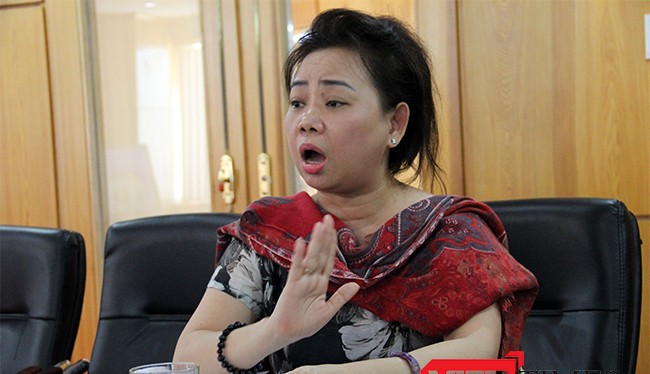 Bà Nguyễn Thị Chi, Tổng Giám đốc Công ty Cổ phần Đức Mạnh (đơn vị sở hữu tòa nhà Trung tâm thương mại Vĩnh Trung Plaza) nói về nguyên nhân dẫn đến maau thuẫn với Big C