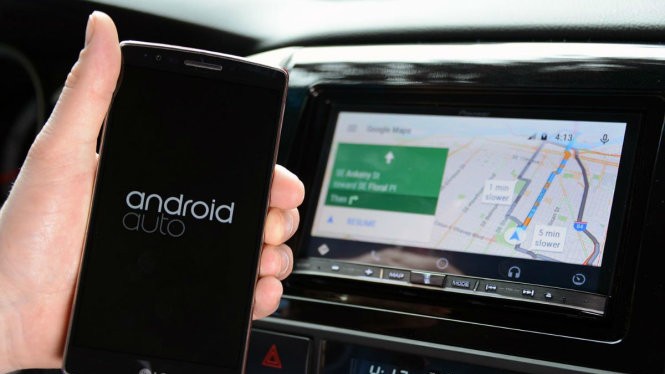 ​Android Auto có thay đổi lớn, tương thích với mọi xe hơi qua kết nối Bluetooth của xe hơi với smartphone Android - Ảnh: AndroidCommunity