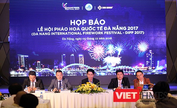 Sáng 5/12, UBND TP Đà Nẵng và đơn vị tổ chức là Tập đoàn Sun Group đã tổ chức Hop báo công bố chính thức Lễ hội pháo hoa quốc tế Đà Nẵng 2017-DIFF 2017