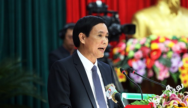Theo ông Trần Văn Miên, Phó Chủ tịch UBND TP Đà Nẵng, Đà Nẵng sẽ thí điểm lắp đặt máy tính tiền có kết nối với cơ quan thuế tại các cơ sở kinh doanh, sau đó sẽ nhân rộng toàn TP Đà Nẵng để chống thất thu thuế.