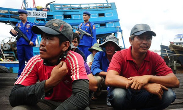Các ngư dân bị Indonesia bắt giữ (Ảnh: Jakarta Globe)