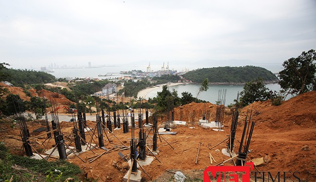 Dự án Khu du lịch nghỉ dưỡng Biển Tiên Sa trên bán đảo Sơn Trà gây bức xúc dư luận khi xây dựng băm nát rừng Sơn Trà