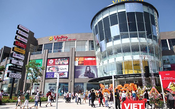 Cơn lốc “thời trang nhanh” tiếp tục đổ bộ vào Việt Nam và cuộc cạnh tranh giữa doanh nghiệp nội-ngoại tiếp tục khốc liệt
