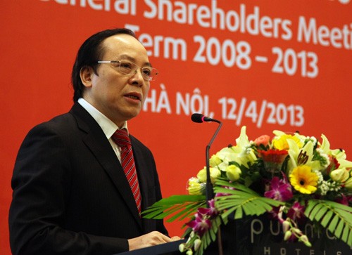 Ông Đỗ Minh Phú phát biểu tại một đại hội cổ đông của TPBank sau khi tái cơ cấu thành công. Ảnh: TPB.