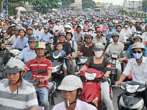 Bộ Tài chính đồng ý với kiến nghị của Bộ Giao thông Vận tải là dừng thu phí đối với xe máy
