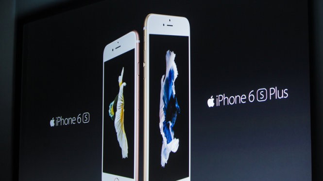 Hình ảnh về iPhone 6S và iPhone 6S Plus xuất hiện tại sự kiện ra mắt sản phẩm mới ngày 9-9 của Apple - Ảnh: CNET