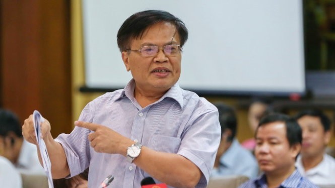 Ông Nguyễn Đình Cung nói ông ngạc nhiên khi EVN đứng ra làm hội thảo về biểu giá và cho rằng cần tăng tính cạnh tranh trong ngành điện - Ảnh: Việt Dũng