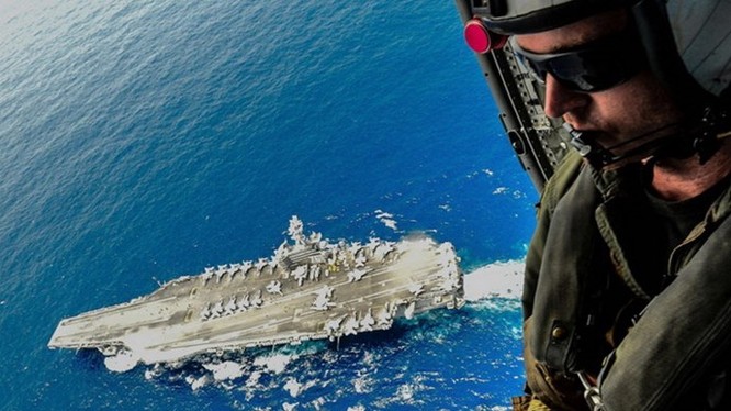 Tàu sân bay USS Ronald Reagan thuộc Hạm đội 3 của Hải quân Mỹ được điều sang hỗ trợ Hạm đội 7- Ảnh: AFP