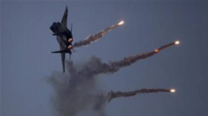 Chiến đấu cơ Nga không kích tại chiến trường Syria