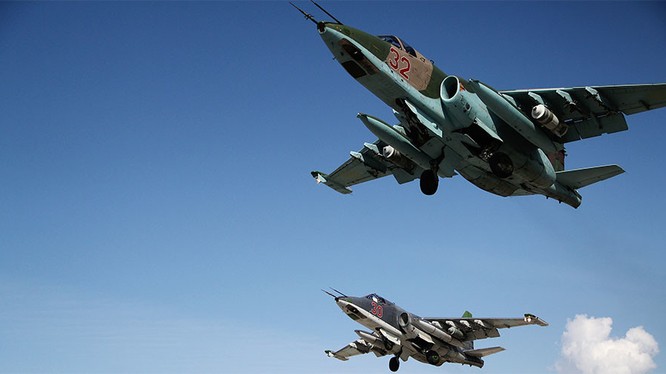 Chiến đấu cơ Su-25 của Nga xuất kích trên bầu trời Syria