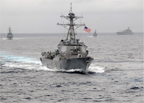 Khu trục hạm USS Lassen tuần tra ở khu vực quần đảo Trường Sa