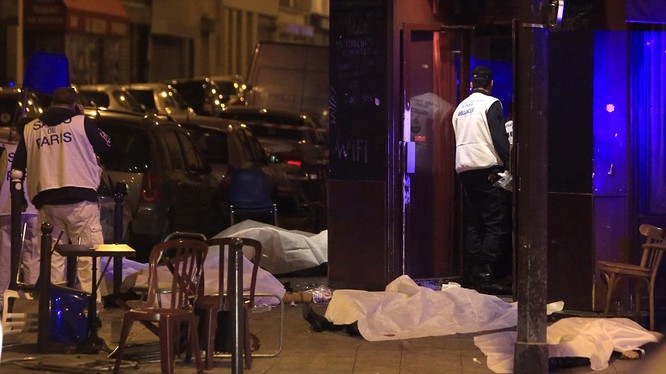 Nước Pháp liên tiếp bị tấn công khủng bố đẫm máu