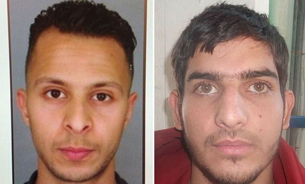 Hai nghi can Salah Abdeslam (trái) và Ahmad Almohamad - Ảnh: Telegraph