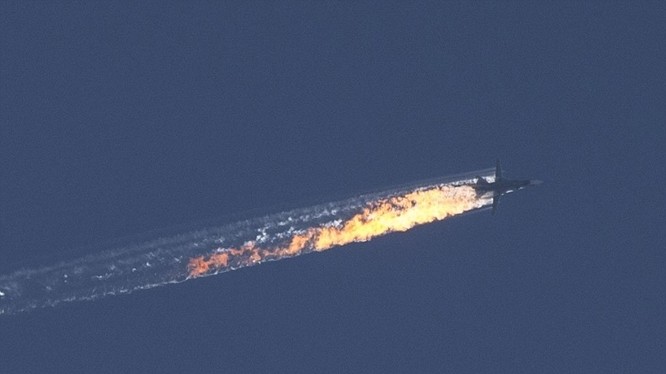 Su-24 Nga trúng tên lửa Thỗ Nhĩ Kỳ