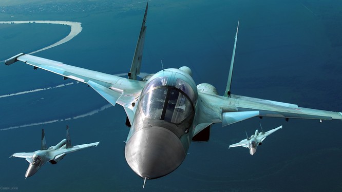 Chiến đấu cơ Su-34 tối tân và nhiều loại vũ khí của Nga đã lần đầu tiên xung trận thực chiến tại Syria