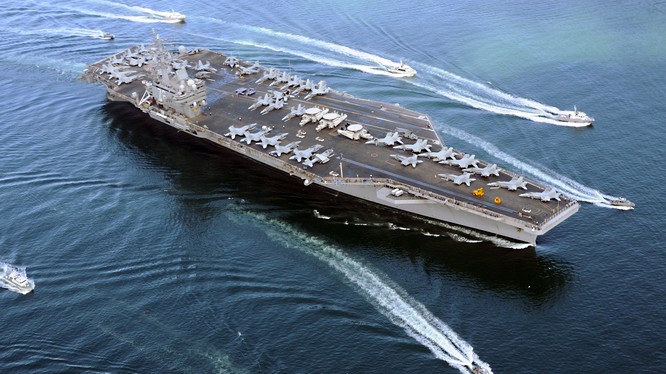 Tàu sân bay USS Reagan là mục tiêu tấn công giả định