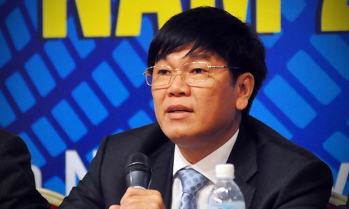 Tài sản chứng khoán của ông Trần Đình Long và vợ hao hụt trong năm 2015 vì giá cổ phiếu. Ảnh: N.M