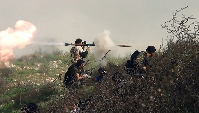 Chiến binh thuộc lực lượng phe đối lập Syria. (Ảnh: msnbc.com)