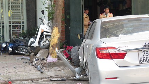 Chiếc xe trong vụ tai nạn đâm chết 3 người
