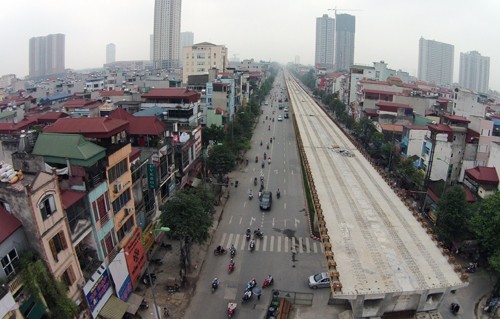 Tuyến đường sắt Cát Linh - Hà Đông đang chậm tiến độ. Ảnh minh họa: Giang Huy