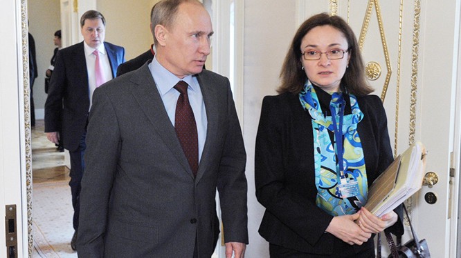 Ông Putin và bà Elvira Nabiullina
