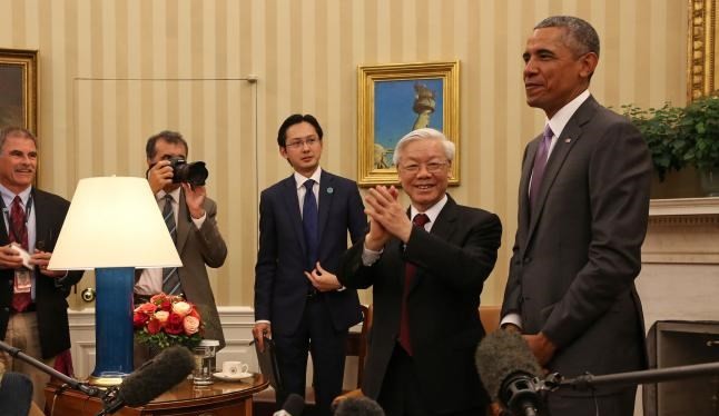 Tổng thống Mỹ Barack Obama trong cuộc gặp lịch sử với Tổng bí thư Nguyễn Phú Trọng tại Phòng Bầu dục tháng 7/2015.