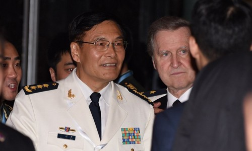 Đô đốc Tôn Kiến Quốc dẫn đầu đoàn Trung Quốc tham dự Đối thoại Shangri-La. Ảnh: CNA