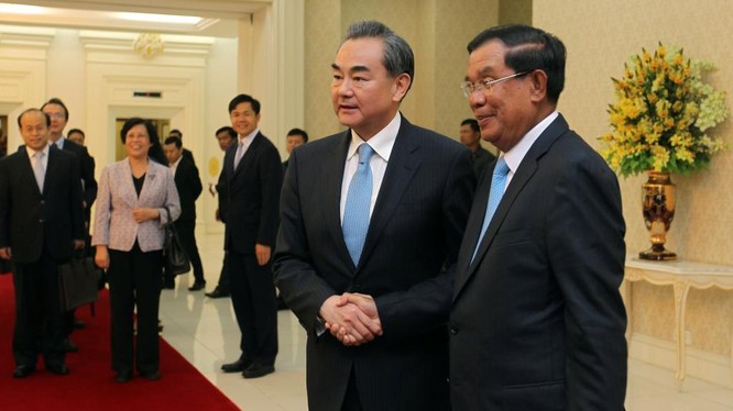 Campuchia luôn ủng hộ quan điểm của Trung Quốc chứ không phải của ASEAN về vấn đề Biển Đông