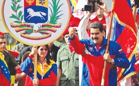 Tổng thống Venezuela Nicolas Maduro tại Quảng trường Miraflores hôm 28/2. Ảnh: AP.