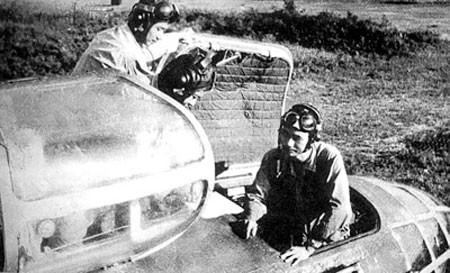 Phi công Việt Nam trên máy bay ném bom chiến thuật Il-28. Nguồn: tư liệu Bảo tàng Phòng không - Không quân.