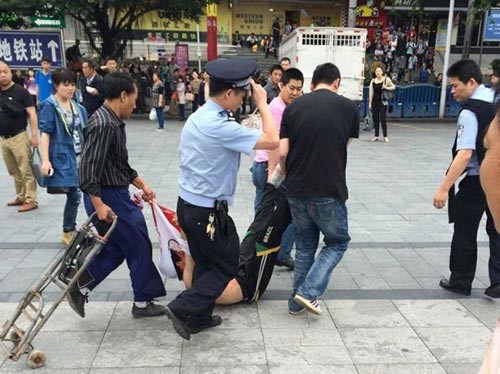 Tấn công bằng dao ở nhà ga Quảng Châu