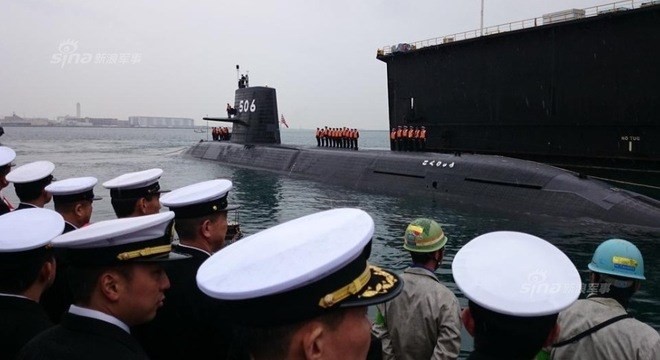 Nhật Bản nhận tàu ngầm Black Dragon, Trung Quốc giễu cợt