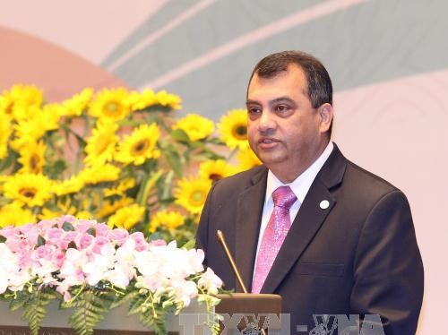 Chủ tịch Liên minh Nghị viện Thế giới Saber Chowdhury phát biểu. Ảnh: TTXVN 