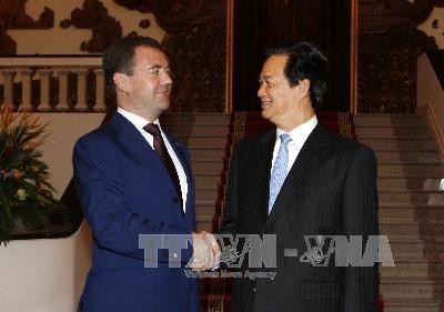 Thủ tướng Nguyễn Tấn Dũng hội kiến với Tổng thống Liên bang Nga Dmitry Medvedev trong chuyến thăm và làm việc của ông tại Việt Nam năm 2010. Ảnh: Đức Tám - TTXVN