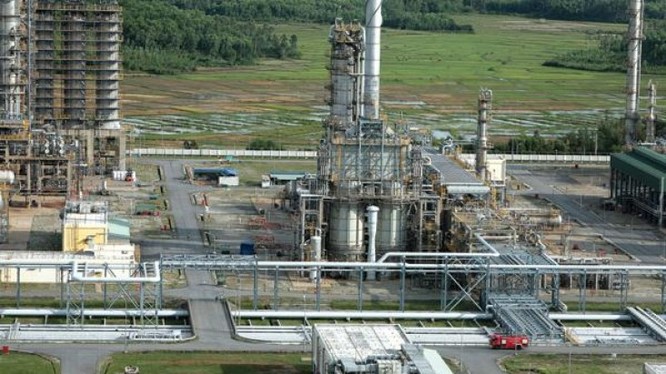Nhà máy Lọc dầu Dung Quất đang gặp khó khăn trong tiêu thụ sản phẩm làm ra