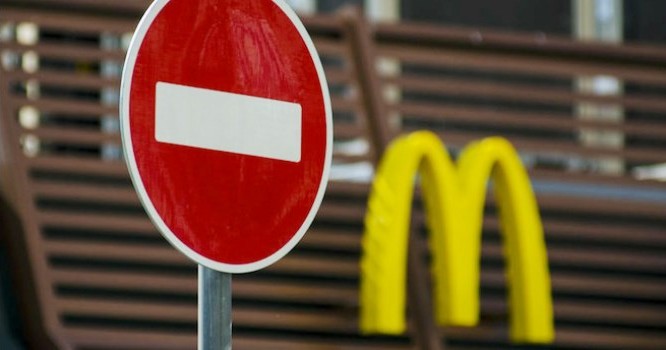 McDonald's đóng cửa hàng tại Nga lần đầu tiên trong lịch sử 
