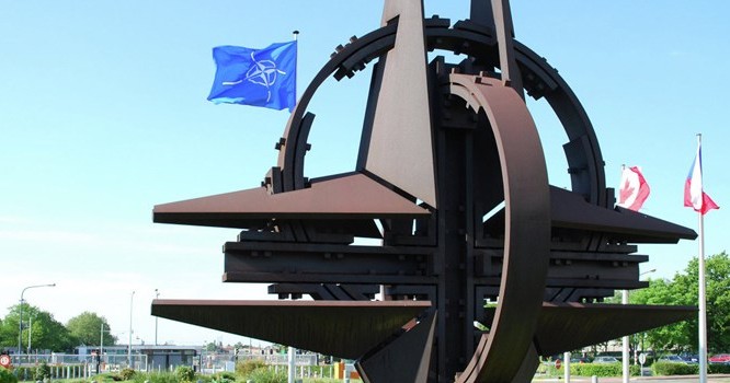 Ukraine bày tỏ nguyện vọng được tham gia vào khối quân sự NATO. Ảnh nguồn NATO