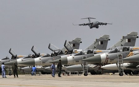 Qatar đang tìm cách để mua F-15 nhằm thay thế cho loại Mirage đang lão hóa do Pháp sản xuất. Ảnh: AFP